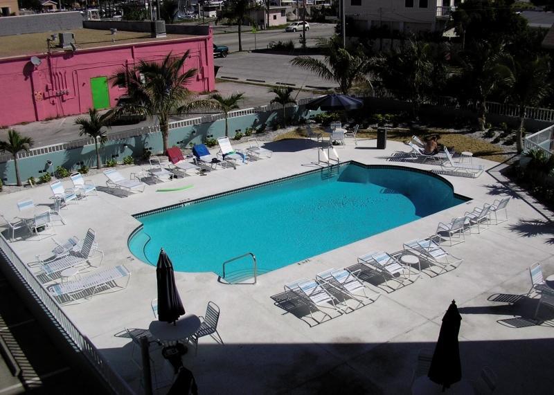 Barefoot Beach Club Сант Пит Бич Экстерьер фото